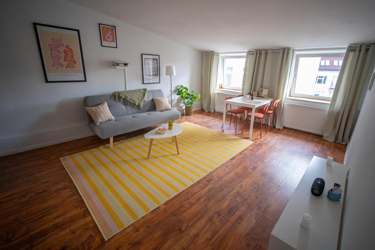 The Good Apartment Powisle 3 Bedrooms 바르샤바 외부 사진